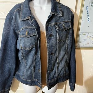 💙The Limited Denim Jacket, Size Large